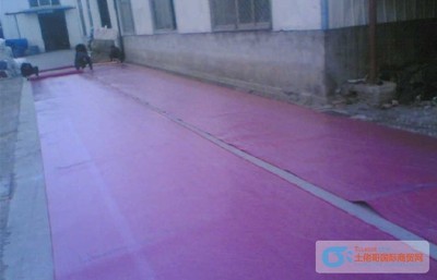 蘇州綠色PVC地板卷材批發，兼談PVC與實木地板的差異與應用